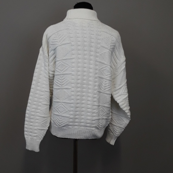 VINTAGE 90''s white oversized turtleneck sweater size Medium - Picture 8 of 8